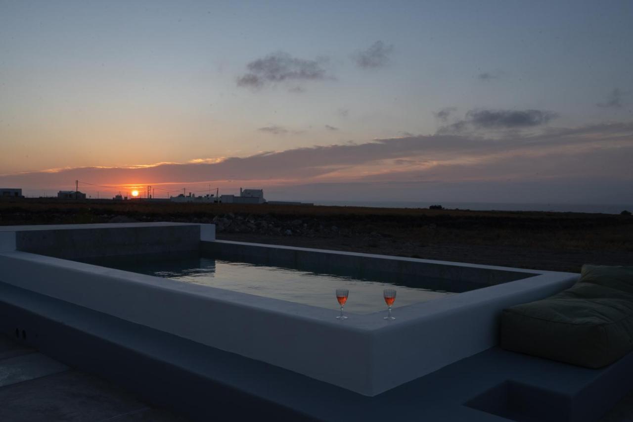 Oia Kissiri - Private Pool Villas Exterior photo