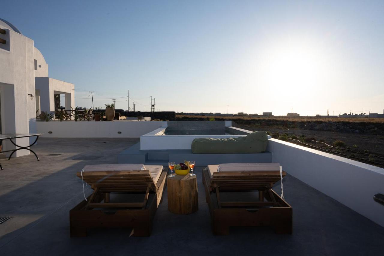 Oia Kissiri - Private Pool Villas Exterior photo
