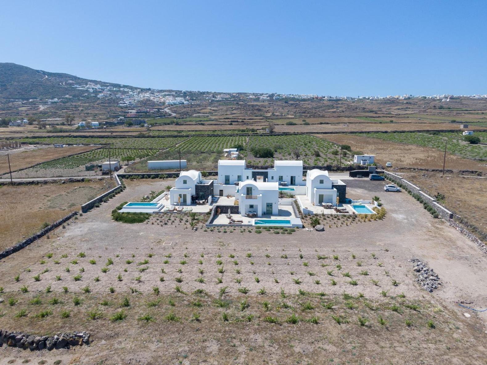 Oia Kissiri - Private Pool Villas Exterior photo